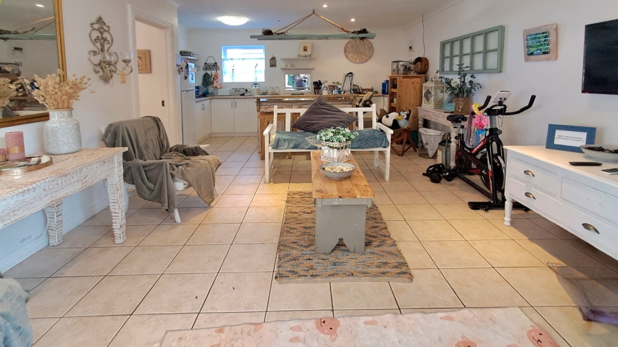 4 Bedroom Property for Sale in Seaview Eastern Cape